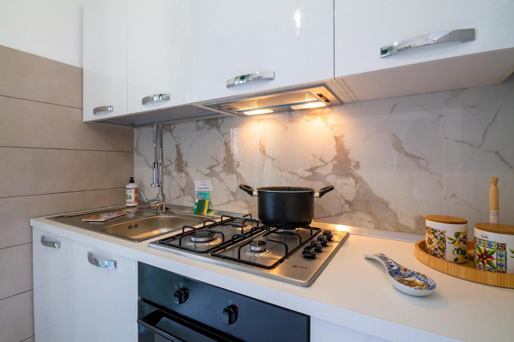 Artisti - Happy Apartment Marzamemi